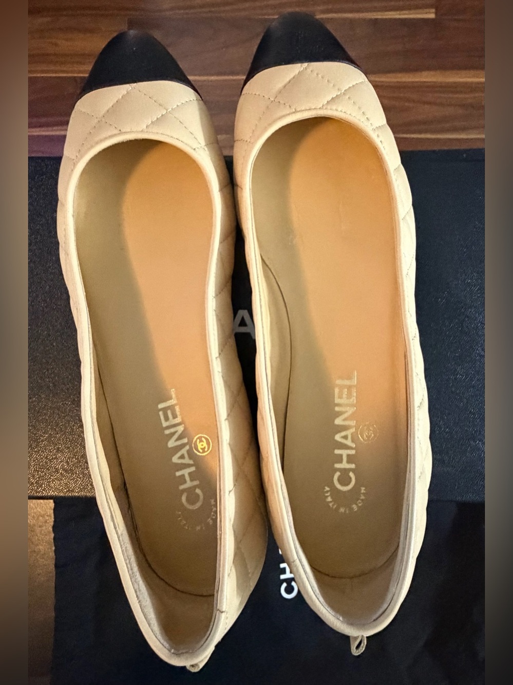 AUTHENTIC CHANEL Quilted Leather Ballet Flats in Cream and Black